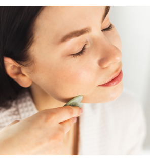 Gua Sha en Jade – Soin Anti-Âge et Relaxant pour Visage et Corps