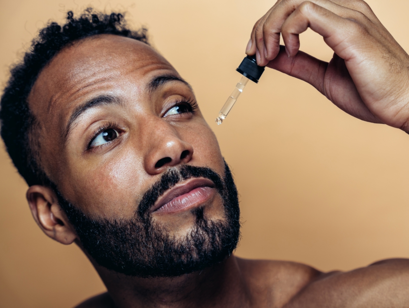 Quelle huile végétale bio choisir pour votre peau, vos cheveux, votre barbe ou votre bébé ?