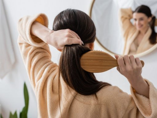 Huile de ricin pour cheveux : pousse, chute et conseils d’utilisation