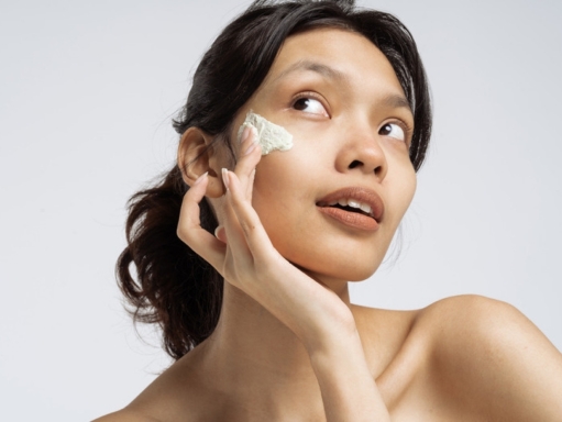 Huile de chanvre bio pour le visage : le soin léger des peaux mixtes et sensibles